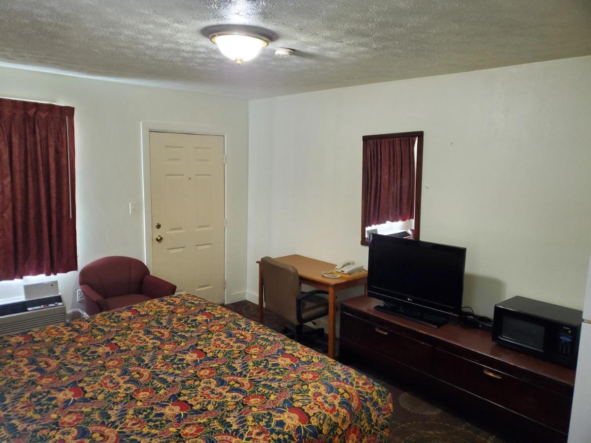 Nakon Motel Candler Exterior photo
